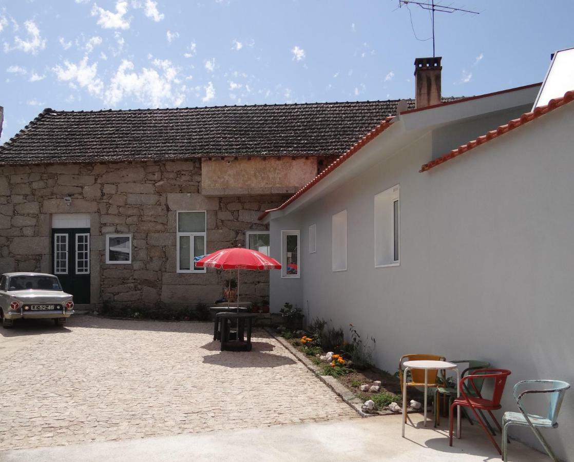 Hostal Museu Casa Aleixo Sernancelhe Exterior foto